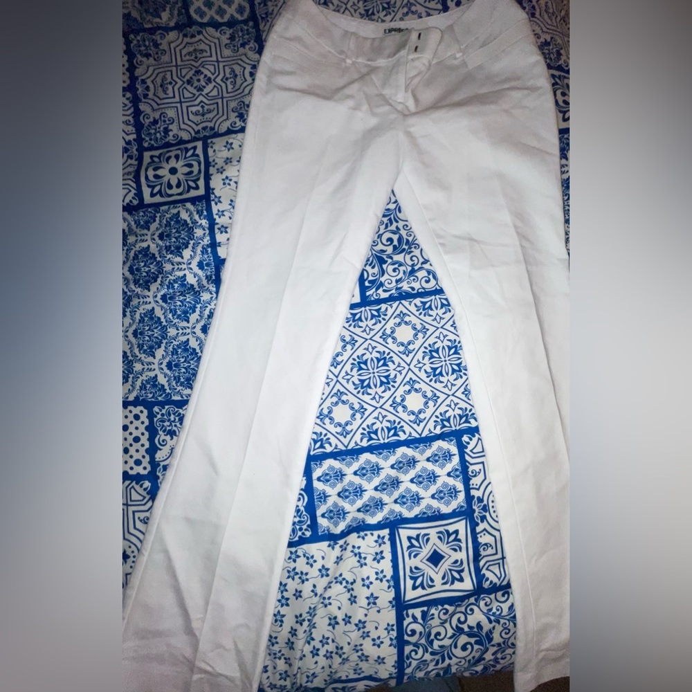 white pants